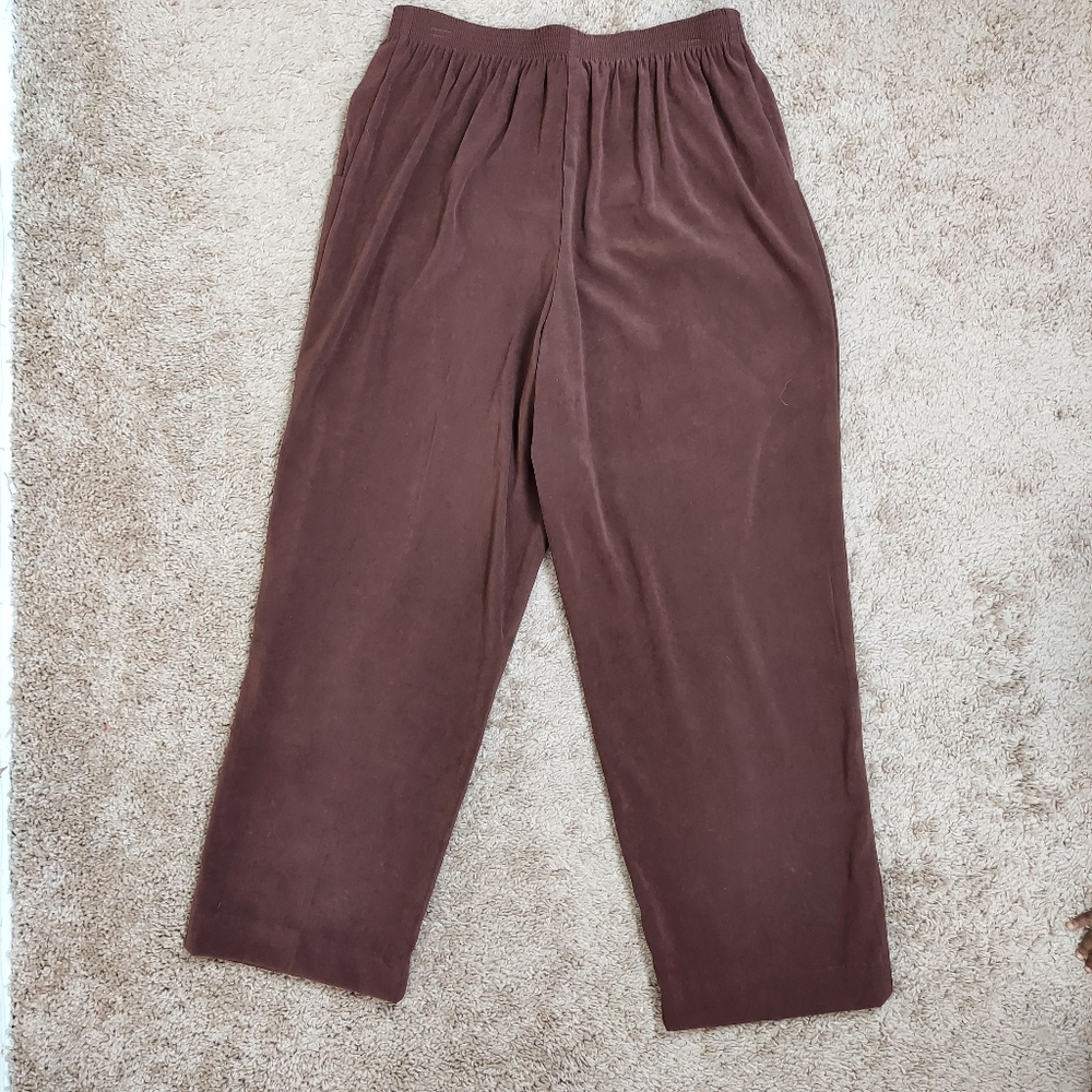 Alfred Dunner women's brown velvet pants size 14